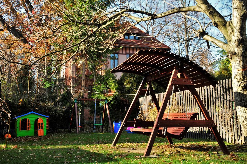 Apartamenty I Pokoje Przy Parku Jelenia Góra Habitación foto